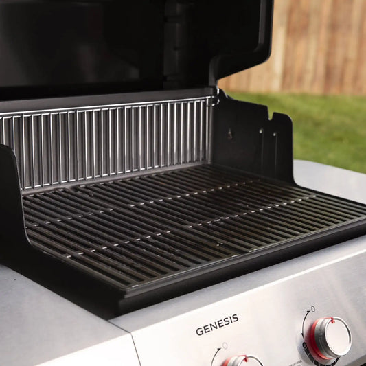 Genesis E-315 Gas Grill