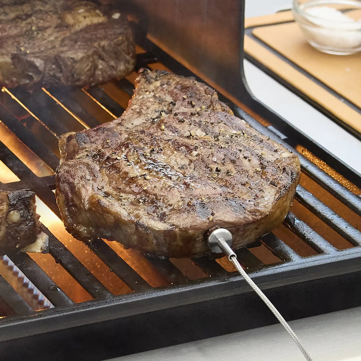 Spirit® EX-425C Smart Gas Grill