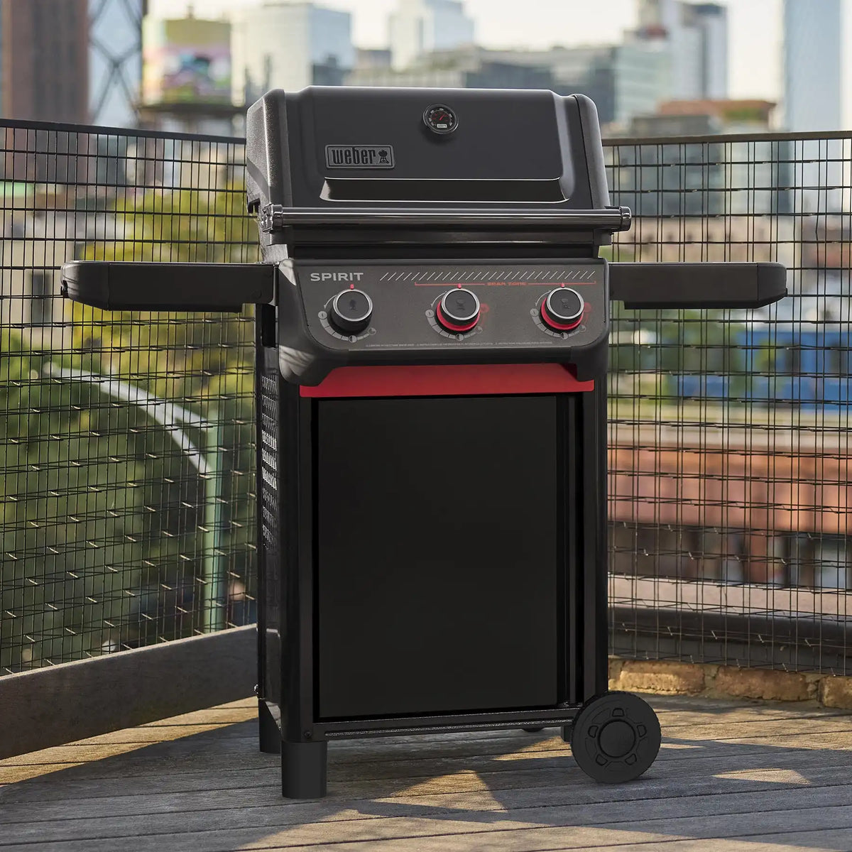 Spirit® E-325 Gas Grill Stealth® Edition